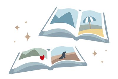 Zwei aufgeschlagene Fotobücher mit bunten Seiten