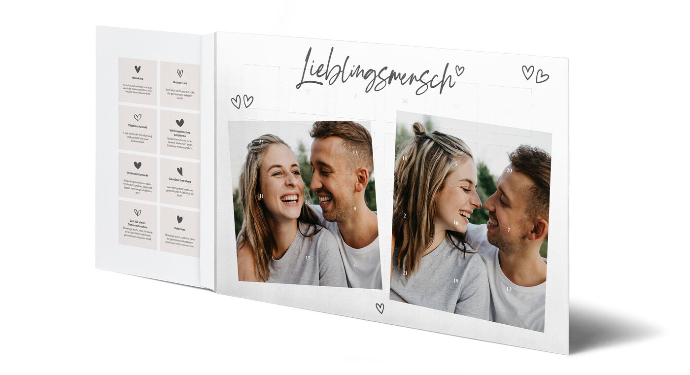 Personalisierter Adventskalender mit dem Schriftzug "Lieblingsmensch", Herzchen und persönlichem Foto.