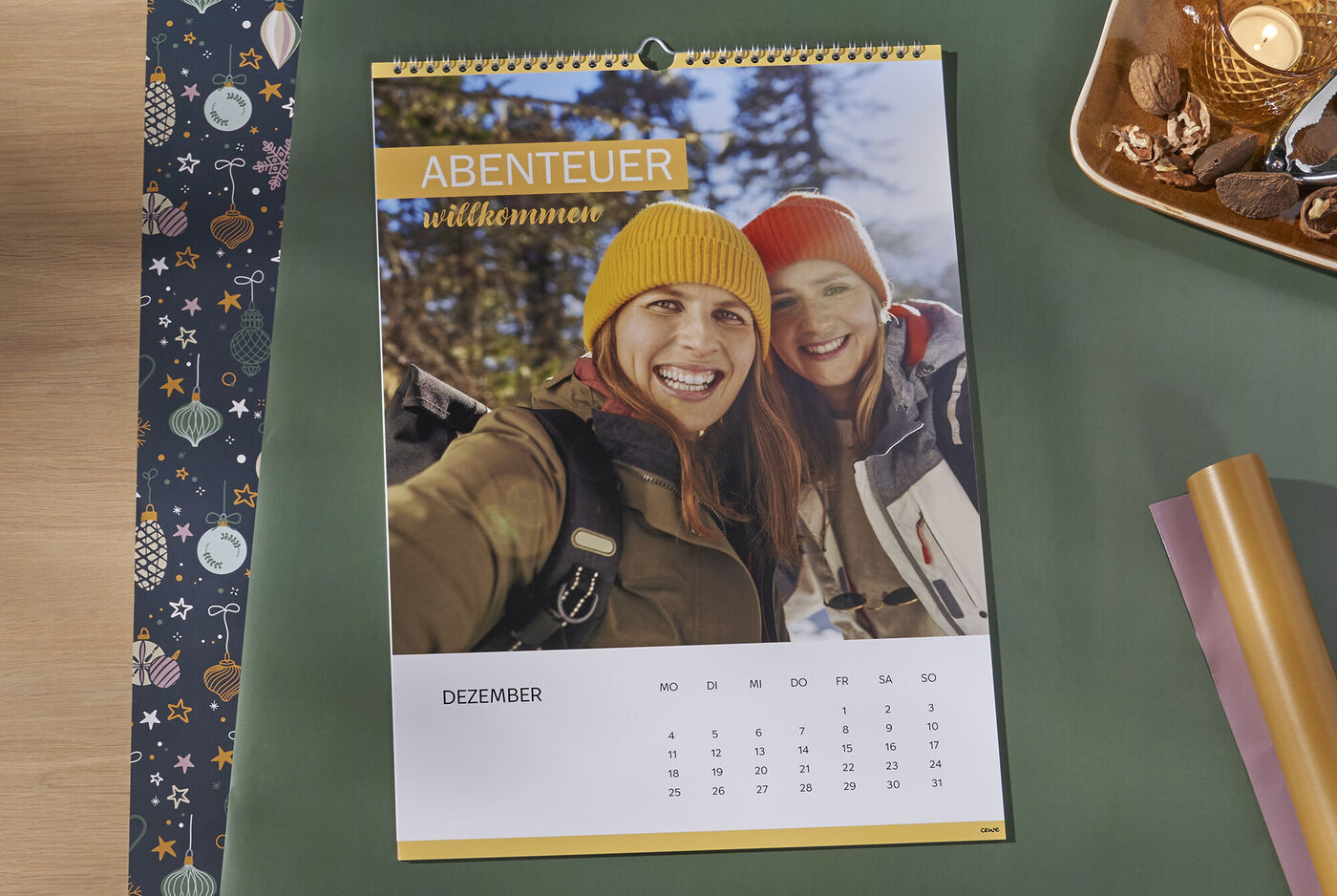 Ein liebevoll gestalteter Kalender für Abenteuer mit einem persönlichen Foto.