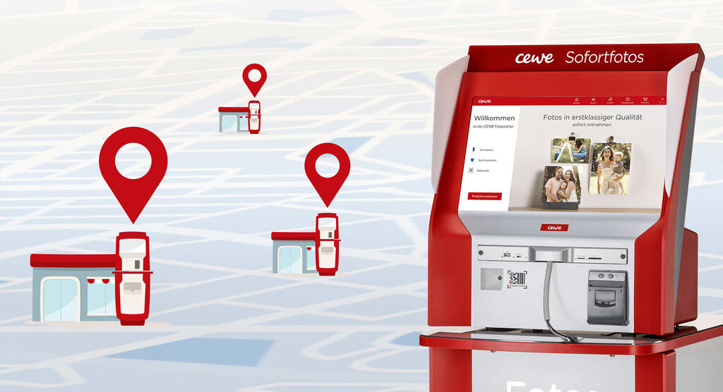 CEWE Sofortfoto-Automat mit buntem Design zur Fotoabholung und Bestellung.