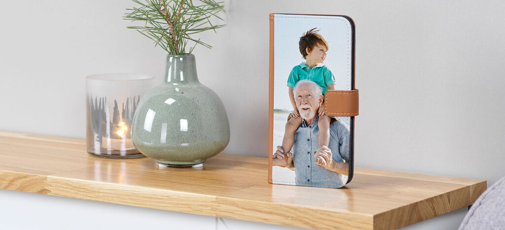 Personalisiertes Smartphone-Case mit Familienfoto.