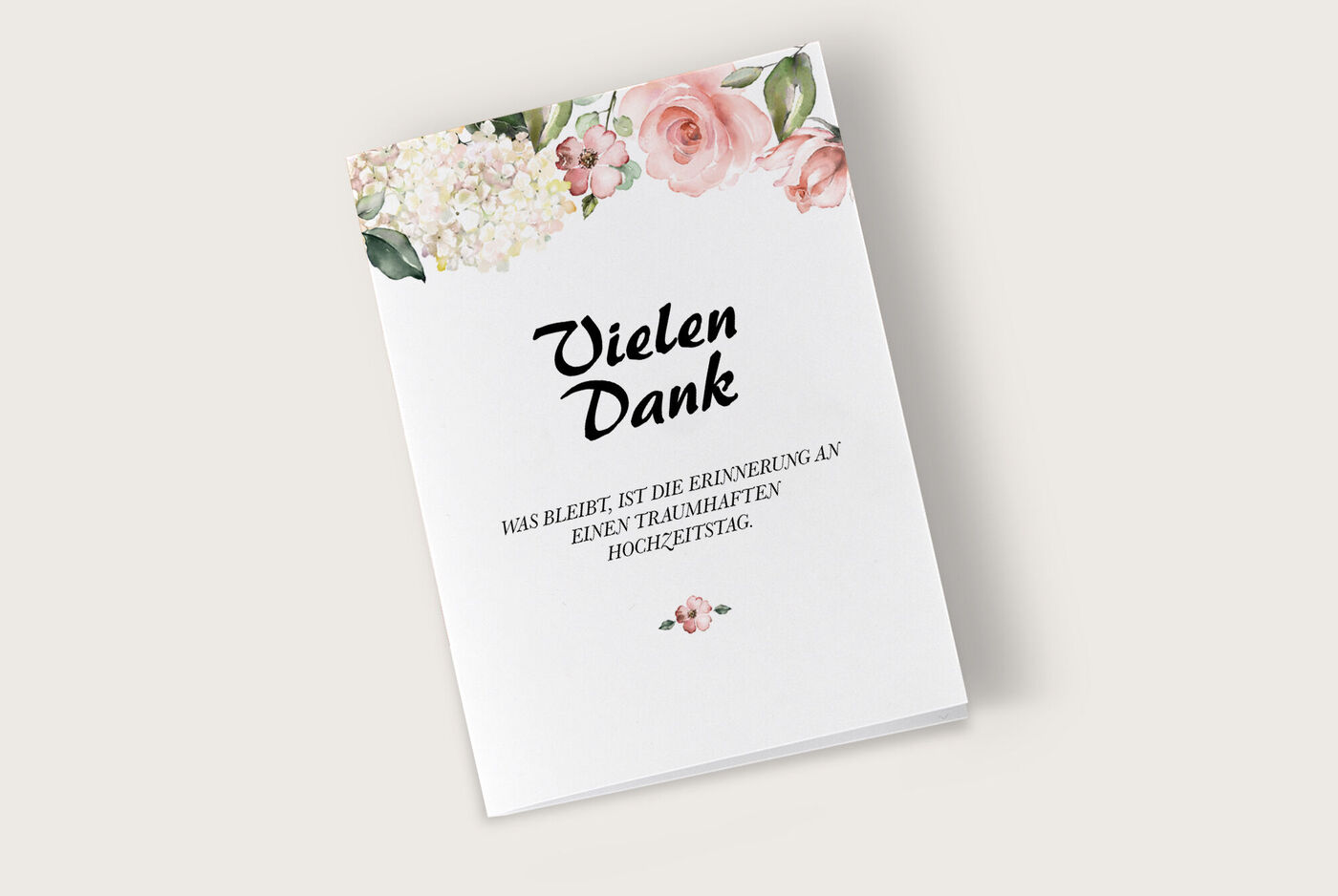 Handgefertigte Dankeskarte mit floralen Motiven in sanften Farben