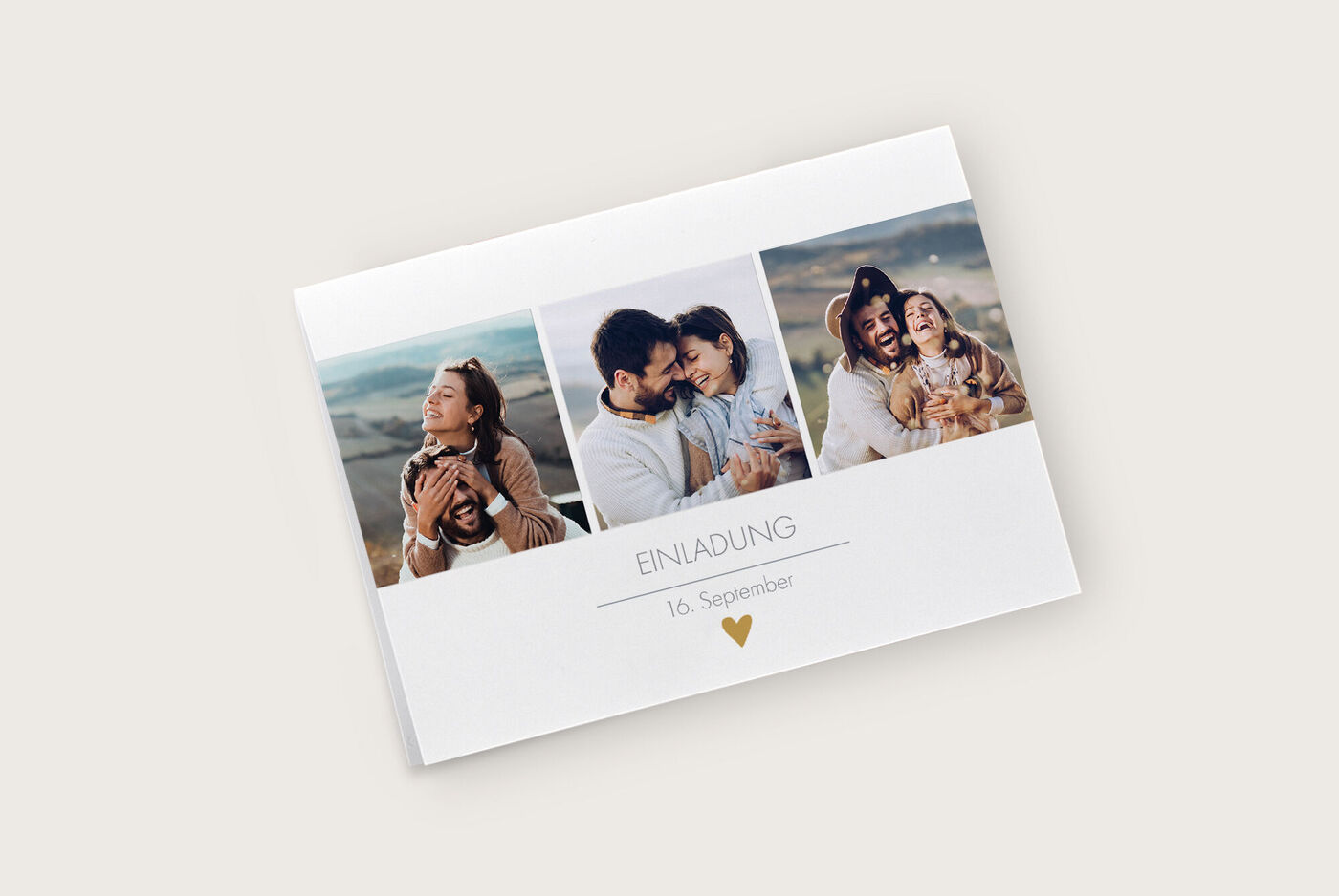 Einladungsdesign mit Fotos von glücklichen Paaren und einem herzlichen Motiv.